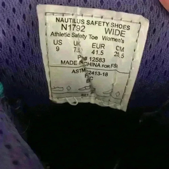 Nautilus Women's Carbon Fiber Toe Slip-Resistant Work Athletic Shoe - Picture 6 of 6